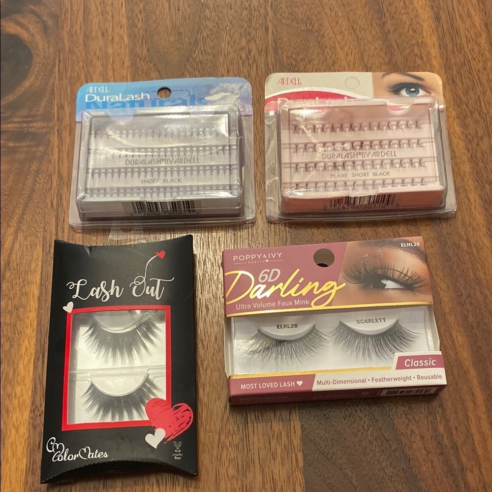 Lash Out and more Bundle of (4) Eyelash Set New in Package